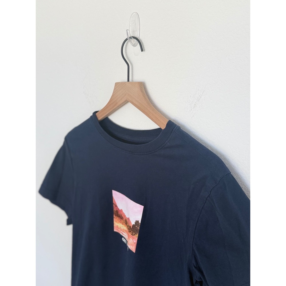 Original Use Mens Get Lost Desert Graphic Tee Navy Blue XS - Picture 2 of 4